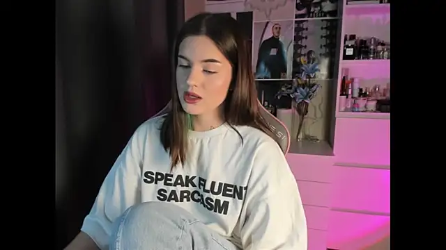 NikkieKitty online show from 02/13/26, 02:24