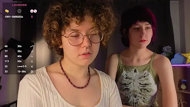 YaniraHalliburton online show from 12/16/25, 06:13