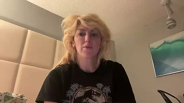 Snapshot of CelestialRuby chatting on 02/04/25, 07:55 CelestialRuby online show from 02/04/25, 07:55