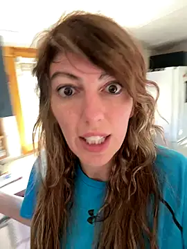 Snapshot of CelestialRuby chatting on 10/10/25, 01:43 CelestialRuby online show from 10/10/25, 01:43