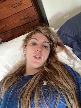 Snapshot of CelestialRuby chatting on 11/09/25, 04:27 CelestialRuby online show from 11/09/25, 04:27