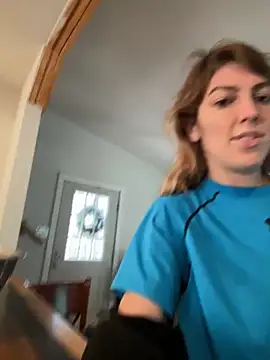 Snapshot of CelestialRuby chatting on 11/17/25, 04:13 CelestialRuby online show from 11/17/25, 04:13