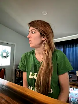 Snapshot of CelestialRuby chatting on 11/21/25, 04:38 CelestialRuby online show from 11/21/25, 04:38