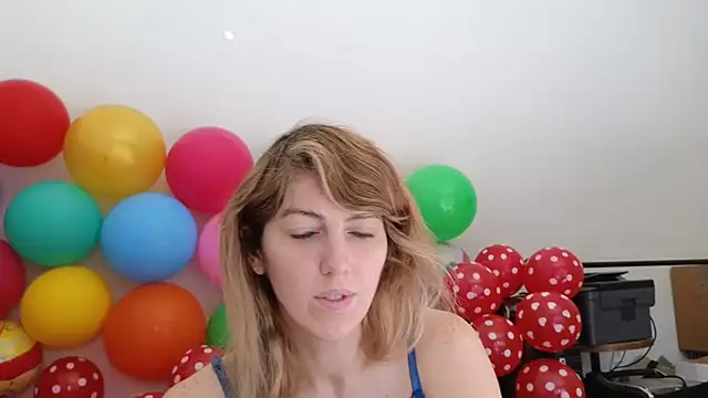 Snapshot of CelestialRuby chatting on 01/13/26, 04:45 CelestialRuby online show from 01/13/26, 04:45