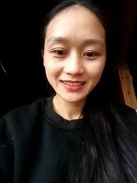 Snapshot of honeyykate chatting on 12/23/25, 07:39 honeyykate online show from 12/23/25, 07:39