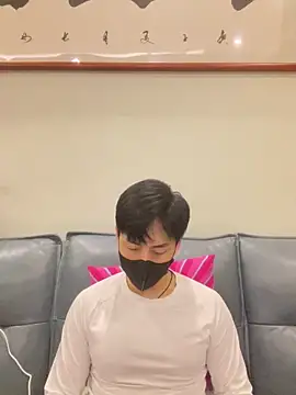 Snapshot of kimze7 chatting on 05/17/26, 02:02 kimze7 online show from 05/17/26, 02:02