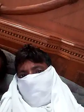 Snapshot of khushaboosexy chatting on 12/14/25, 04:23 khushaboosexy online show from 12/14/25, 04:23