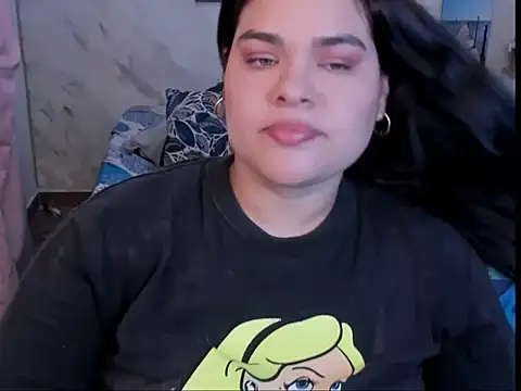NinaFuentes2X online show from 05/10/26, 04:28