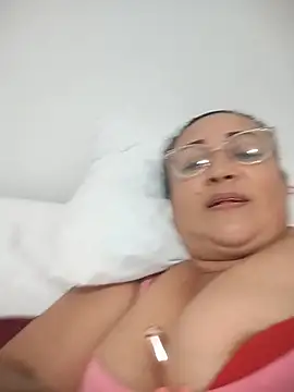 Nini Love  online show from 02/02/26, 05:50