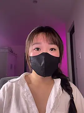 Snapshot of Miumeo20 chatting on 03/15/26, 04:13 Miumeo20 online show from 03/15/26, 04:13