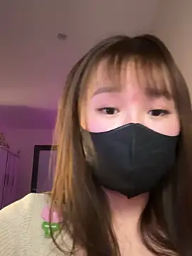 Snapshot of Miumeo20 chatting on 04/25/26, 04:37 Miumeo20 online show from 04/25/26, 04:37