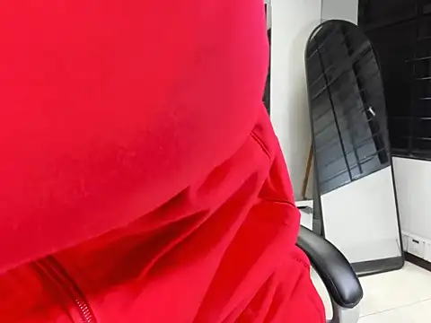 IssysLeBlanc online show from 01/12/26, 04:29