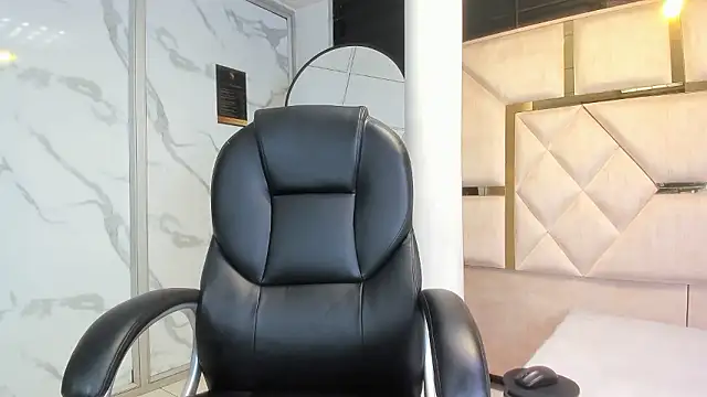 IssysLeBlanc online show from 01/17/26, 03:44