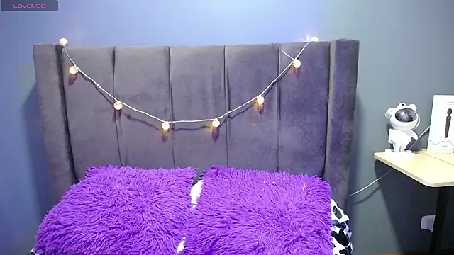 Low Rossie online show from 01/15/26, 04:28