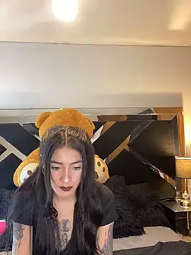 Snapshot of Moon_Magic666 chatting on 02/11/26, 07:30 Moon Magic666 online show from 02/11/26, 07:30