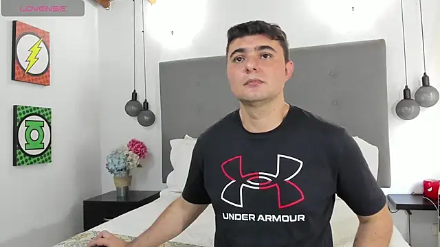 Snapshot of AndrethMuller chatting on 03/16/26, 09:19 AndrethMuller online show from 03/16/26, 09:19