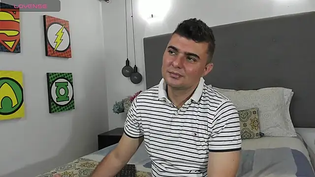 Snapshot of AndrethMuller chatting on 04/26/26, 03:42 AndrethMuller online show from 04/26/26, 03:42