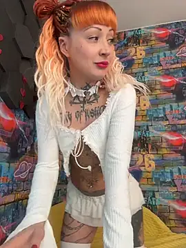 Snapshot of Tattoo__Moon chatting on 03/04/26, 11:22 Tattoo Moon online show from 03/04/26, 11:22