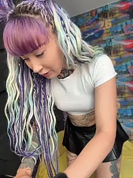 Tattoo  Moon online show from 05/28/26, 01:25