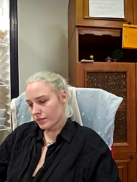 Snapshot of ChristinaWheeled11 chatting on 03/12/26, 03:18 ChristinaWheeled11 online show from 03/12/26, 03:18