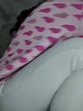 Snapshot of SubmissiveKaur chatting on 01/07/26, 03:53 SubmissiveKaur online show from 01/07/26, 03:53