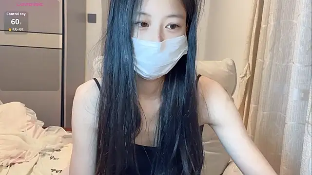 Snapshot of tiantian-160 chatting on 05/05/26, 09:23 tiantian-160 online show from 05/05/26, 09:23