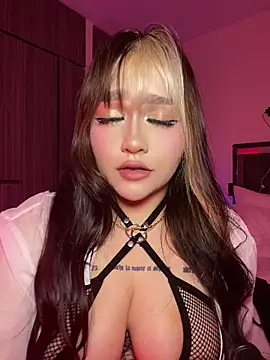 Daniela ruizz online show from 07/12/26, 12:01