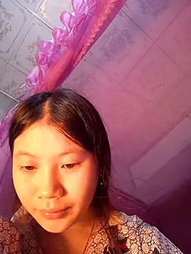 Snapshot of Lomay69 chatting on 12/14/25, 10:09 Lomay69 online show from 12/14/25, 10:09