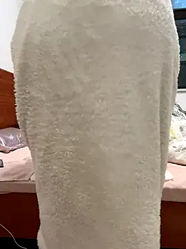 Snapshot of cmvoo chatting on 12/21/25, 11:23 cmvoo online show from 12/21/25, 11:23