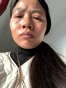 Snapshot of cmvoo chatting on 01/13/26, 07:24 cmvoo online show from 01/13/26, 07:24