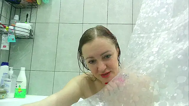 Snapshot of Oliviapussycat chatting on 02/17/26, 07:53 Oliviapussycat online show from 02/17/26, 07:53