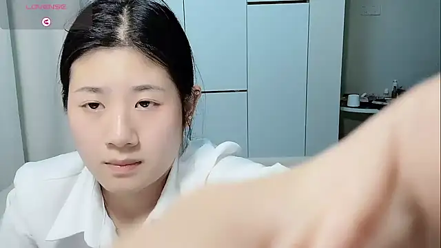 Yvonne-07 online show from 04/17/26, 05:05