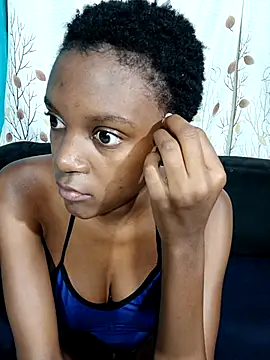 PetiteDoll 06 online show from 02/19/26, 05:09