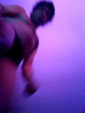 Snapshot of _Ramone666 chatting on 12/17/25, 06:30 Ramone666 online show from 12/17/25, 06:30