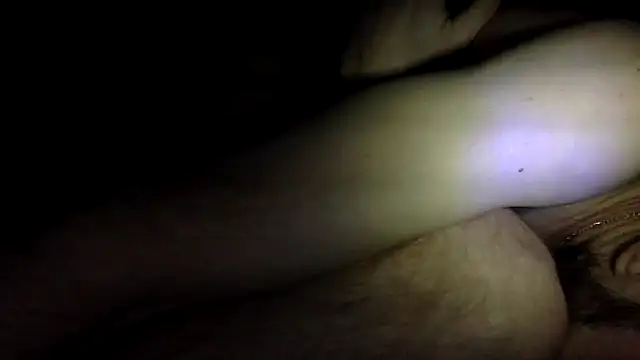 Snapshot of nutt_max chatting on 12/15/25, 10:08 nutt max online show from 12/15/25, 10:08