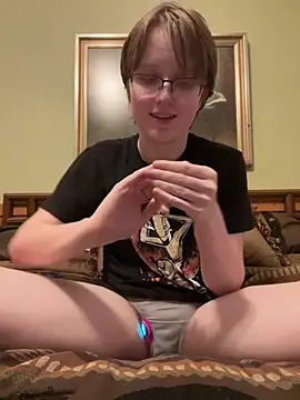 Lassie Cassie online show from 03/16/26, 05:44