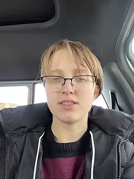 Lassie Cassie online show from 03/17/26, 06:11