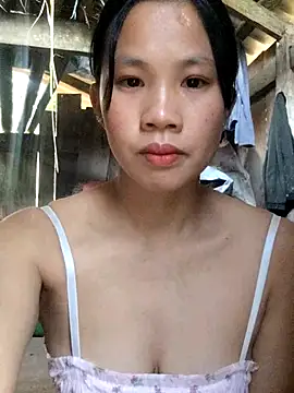 Snapshot of mit0-77 chatting on 12/20/25, 01:23 mit0-77 online show from 12/20/25, 01:23