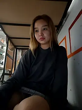 Snapshot of SherrylShaw chatting on 01/09/26, 01:36 SherrylShaw online show from 01/09/26, 01:36