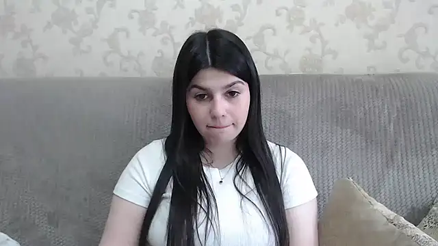Snapshot of KisaModel chatting on 05/16/26, 07:38 KisaModel online show from 05/16/26, 07:38