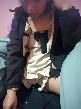 Layyla99 online show from 12/14/25, 12:54