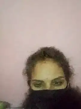 harshita01 online show from 02/18/26, 02:02