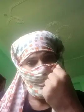 harshita01 online show from 06/17/26, 12:07