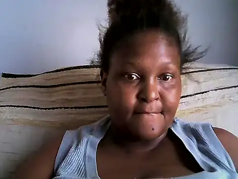 Snapshot of sweetmilkylady chatting on 04/06/26, 01:12 sweetmilkylady online show from 04/06/26, 01:12