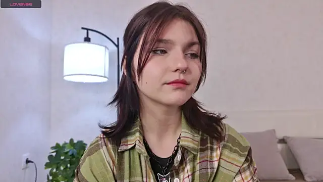 Snapshot of NyraVesperis chatting on 05/02/26, 06:18 NyraVesperis online show from 05/02/26, 06:18