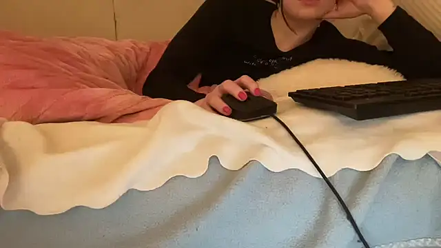 ijustturned18today online show from 02/16/26, 07:43