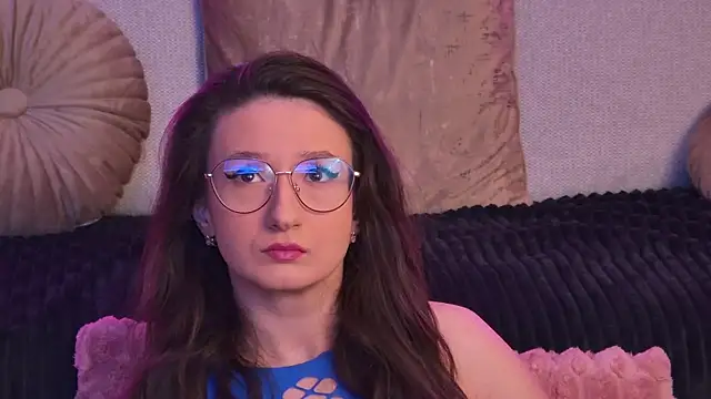 Snapshot of TheaMalekoo chatting on 01/08/26, 07:21 TheaMalekoo online show from 01/08/26, 07:21