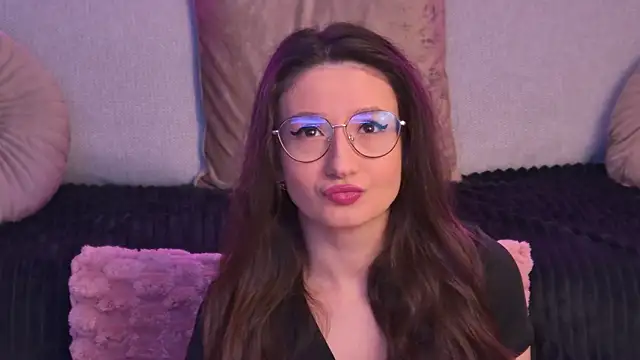 Snapshot of TheaMalekoo chatting on 01/12/26, 07:35 TheaMalekoo online show from 01/12/26, 07:35