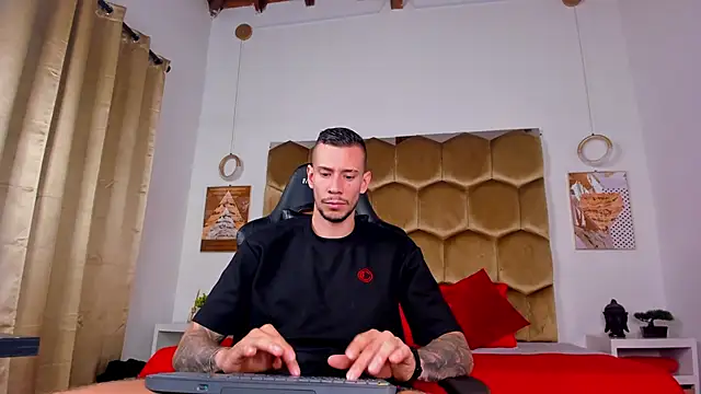 J king   online show from 05/31/26, 06:09