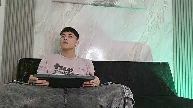 YOUNG GUYS1 online show from 05/27/26, 07:16